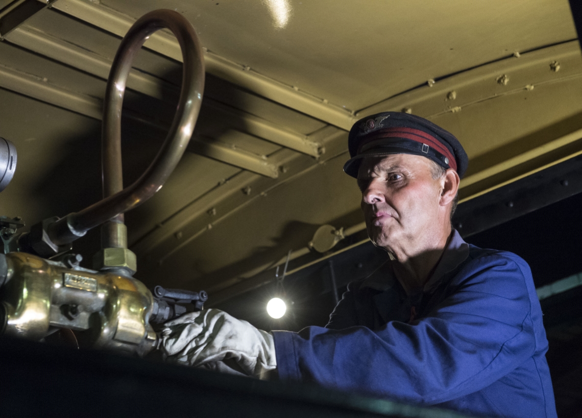 Probefahrt von historischen Fahrzeugen für Feier zu 150 Jahre Wiener Tramway auf der Ringlinie. Fahrzeugführer Harald Bahinger auf Dampftramway.