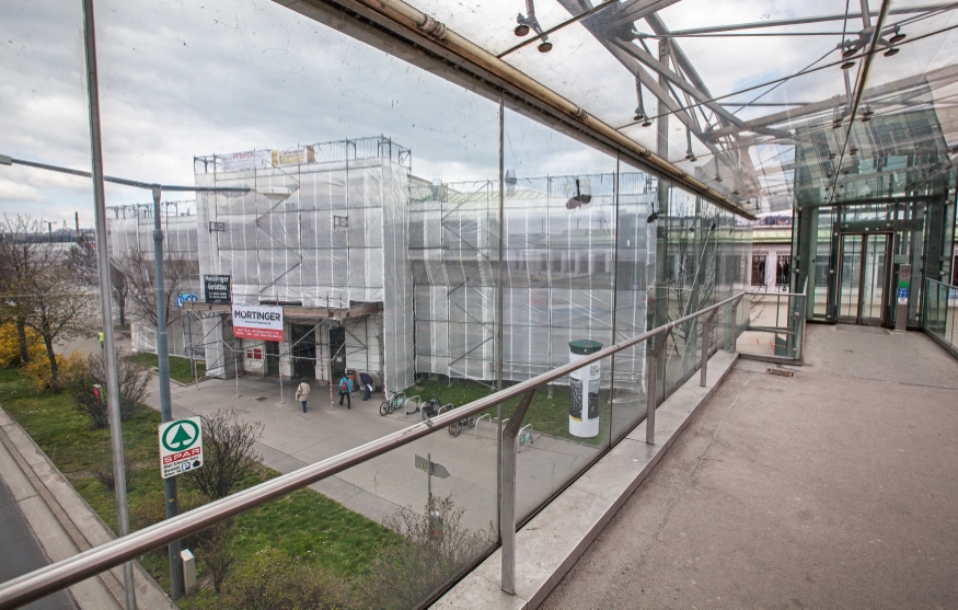 U-Bahn Station Hütteldorf wird saniert, April 2015