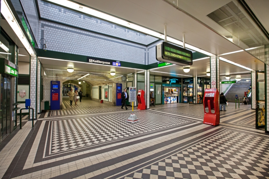 U-Bahn Station Hütteldorf Passage, Sanierung im Zuge der U4-Sanierung, April 2015