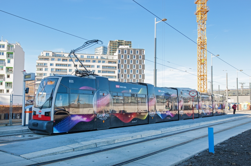 Ulf 655 Werbewagen für den Songcontest 2015, Station Alfred Adler Straße