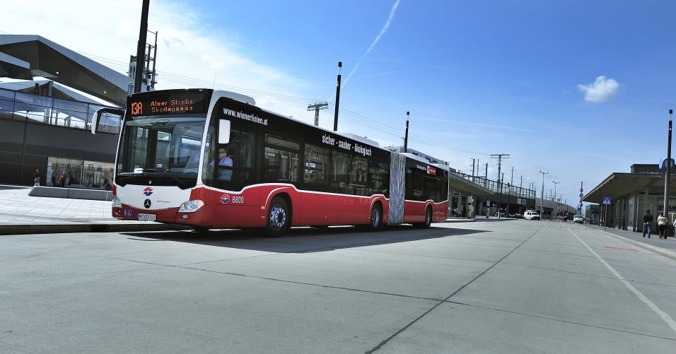 Auf der Linie 13A sind seit 11. April 2015 ausschließlich moderne Citaro Gelenkbussen im Einsatz.