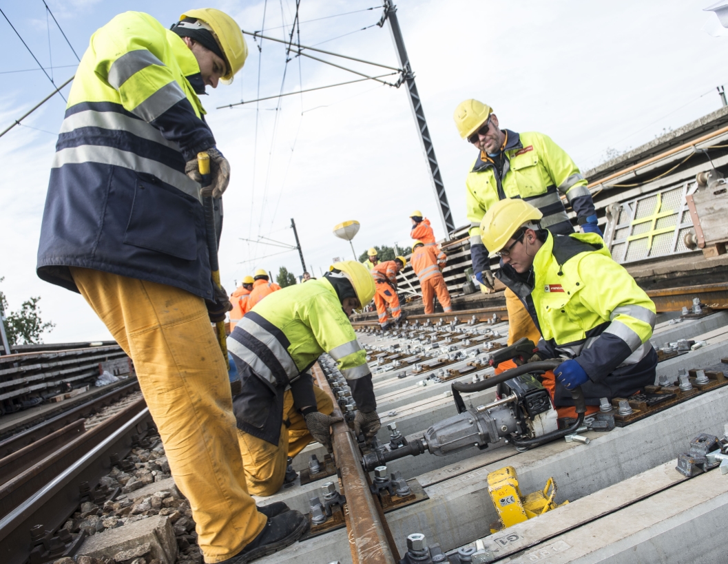 Erneuerung einer Weichenanlage auf der U6 zwischen Handelskai und Neue Donau.