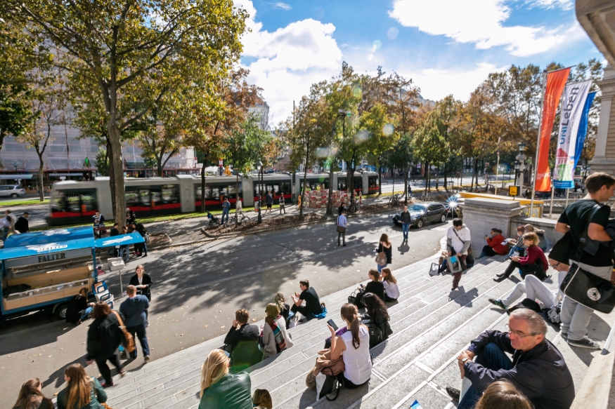 Linie D am Uniring Fahrtrichtung Hauptbahnhof