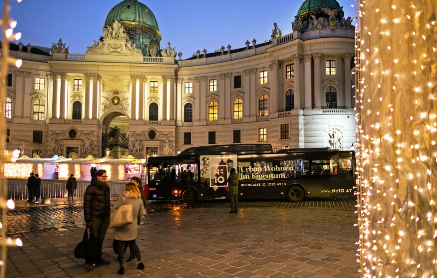 Bus der Linie 1A am Michaelerplatz Richtung Stephansplatz