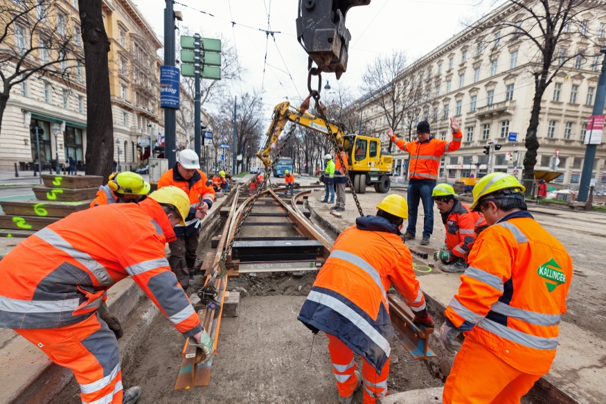 Gleisbauarbeiten Kreuzung Ring-Akademiestraße 26.März 2016