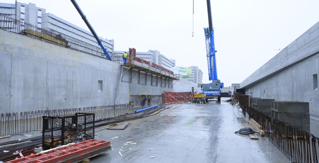 Baustelle der U1-Verlängerung, Bauabschnitt Alaudagasse,