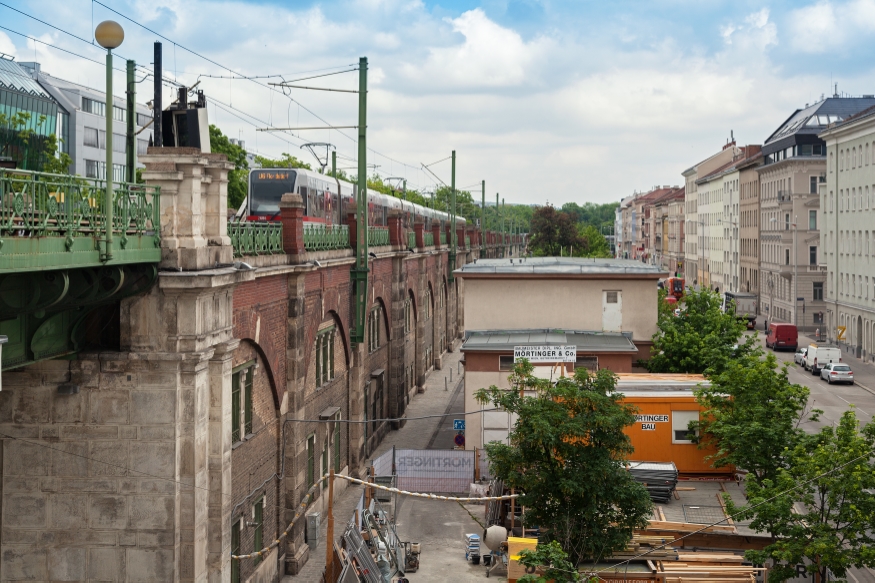 T-Garnitur unmittelbar nach der U6 Station Währingerstraße ,Fahrtrichtung Floridsdorf, Mai 2016