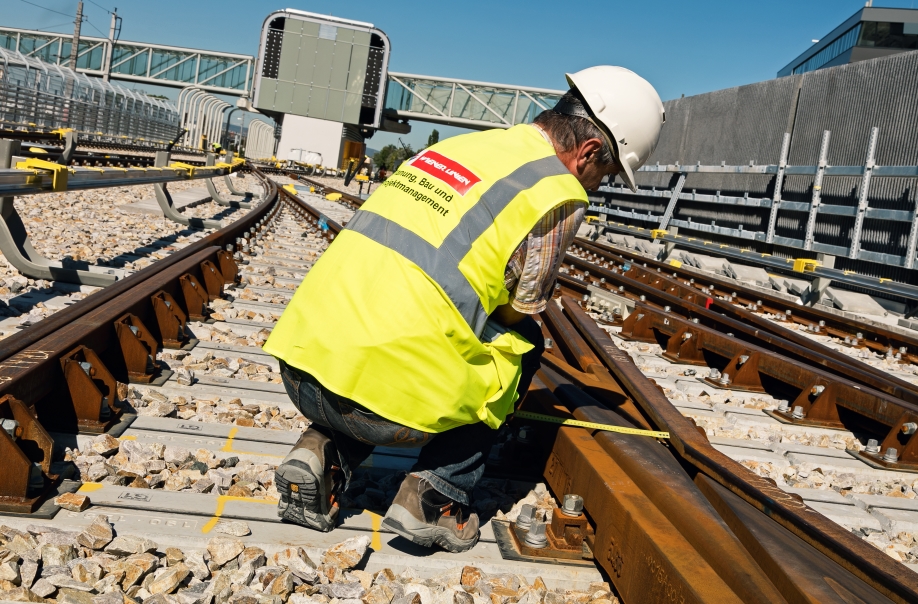 U-Bahn Ausbau Bereich Oberlaa,Arbeiten im Gleisbereich und der Stromschiene, August 2016