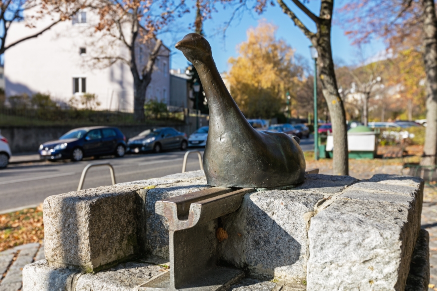 Denkmal Gans Lili in Sievering an der bus Linie 39A