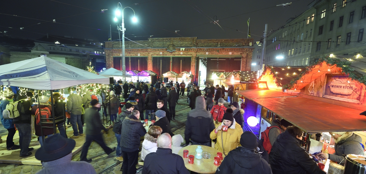 Adventmartkt 2016 im Verkehrsmuseum Remise.