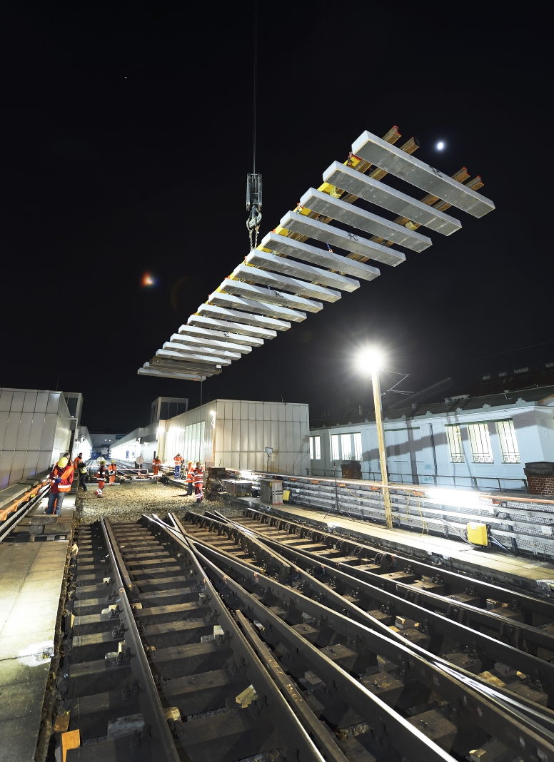 Weichentausch bei der Linie U3, Endstelle Ottakring.