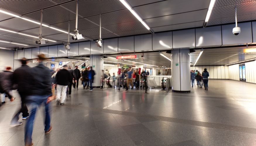 U-Bahn Passage Stephansplatz mit Kameras