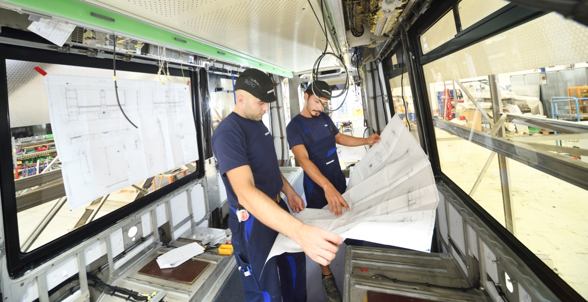 Herstellung der neuen Flexity-Straßenbahn für Wien durch die Firma Bombardier.