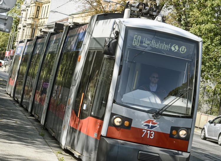 Ab 2. Sepember 2017 verkehrt die Straßenbahn der Linie 60 auf der verlängerten Strecke bis Westbahnhof.