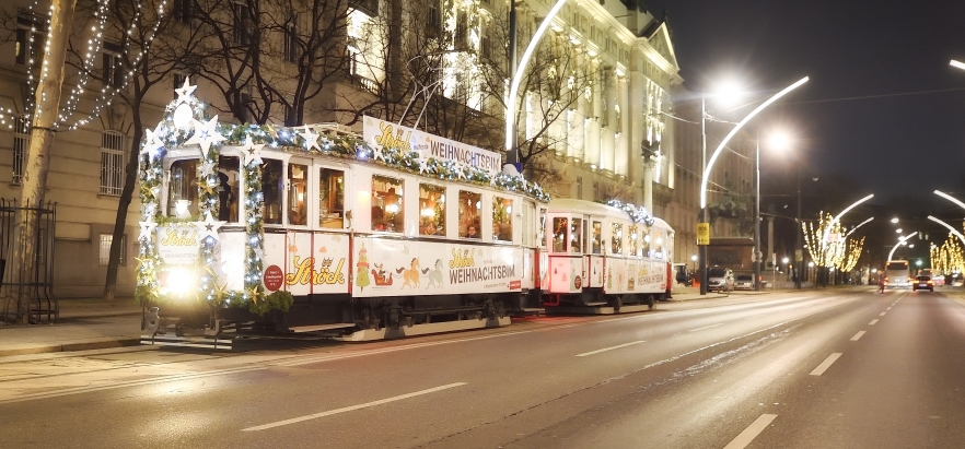 Die Ströck-Weihnachtsbim verkehrt auch heuer wieder an den Adventwochenenden auf der Ringstraße.