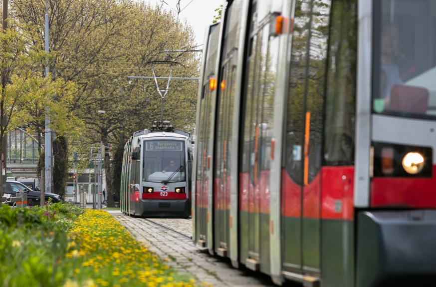 Linie 6  Neubaugürtel Richtung Burggasse Stadthalle