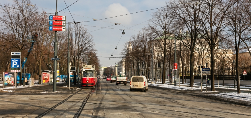 Linie 1 am Uni Ring, Stadiongasse Fahrtrichtung Stefan Fadinger Platz