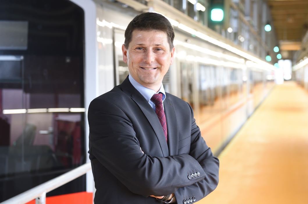 Neuer Betriebsbahnhof Heiligenstadt in Betrieb. Auf rund 24.000 m² wurden insgesamt fünf Hallen zur Wartung der Züge errichtet.