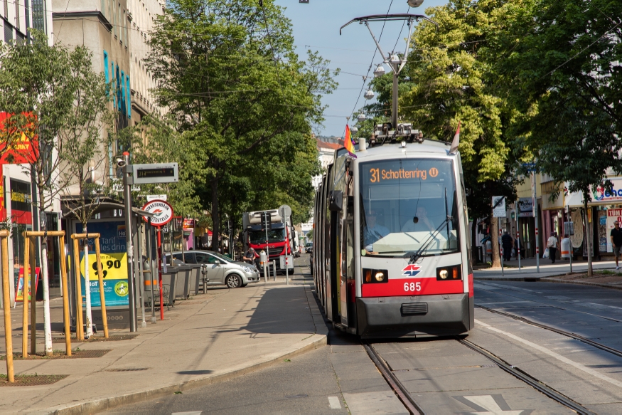 Linie 31 Klosterneuburgerstraße, Wallensteinstraße