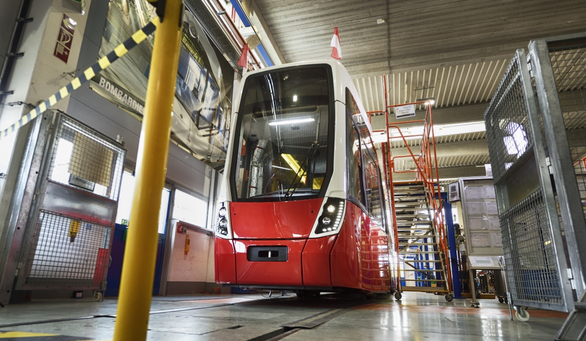 Herstellung der neuen Flexity-Straßenbahn für Wien durch die Firma Bombardier.