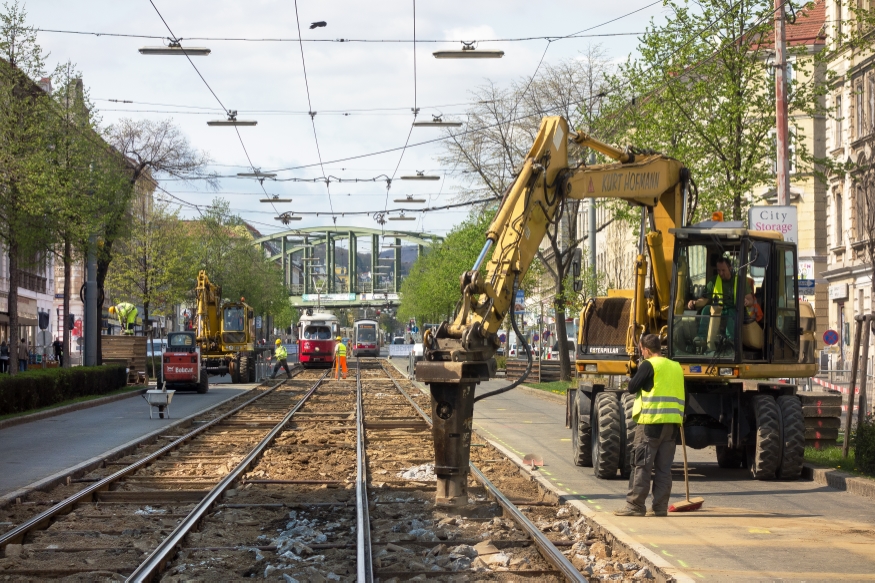 Beginn Gleissanierung Hernalser Hauptstraße der Linie 43