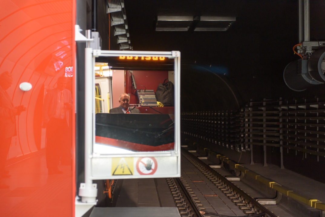 Vorbereitungen für die Eröffnung der U1 Erweiterung in der neuen U1 Station Troststrasse