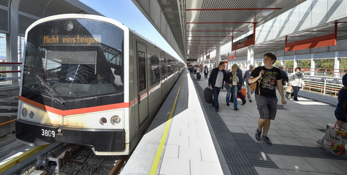 Neue Station Oberlaa der U1 nach der Verlängerung nach Oberlaa.