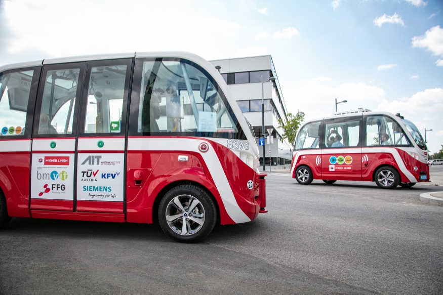 Autonomer E-Bus in der Seestadt