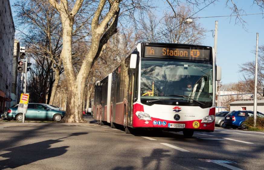 Bus der Linie 11A Station Innstraße Fahrtrichtung Stadion