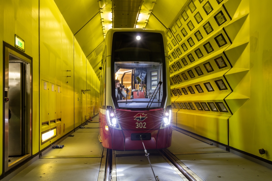 Flexity im Windkanal Wien Floridsdorf