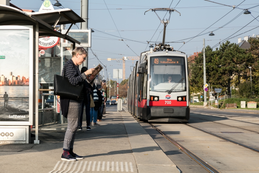 Linie 49  Baumgarten, Linzerstraße