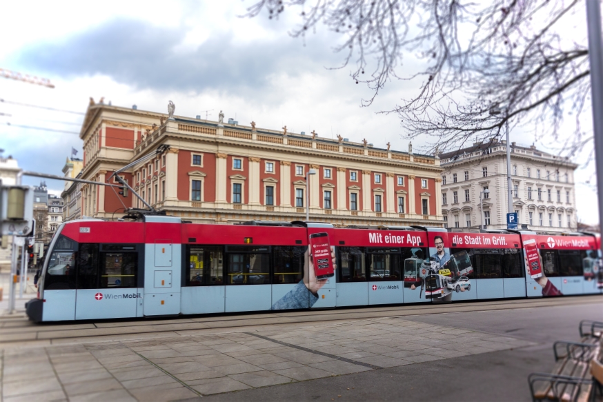 Linie 1 Lothringerstraße Fahrtrichtung Karlsplatz