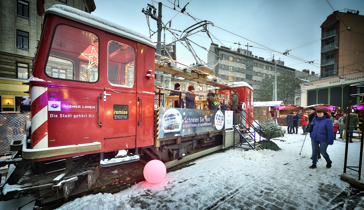 Adventmartkt 2018 im Verkehrsmuseum Remise.