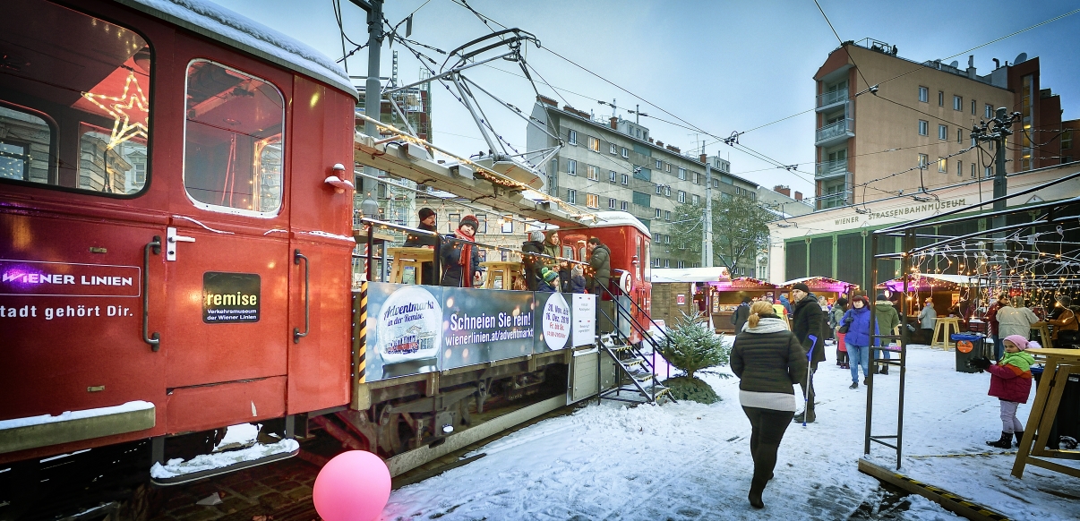 Adventmartkt 2018 im Verkehrsmuseum Remise.