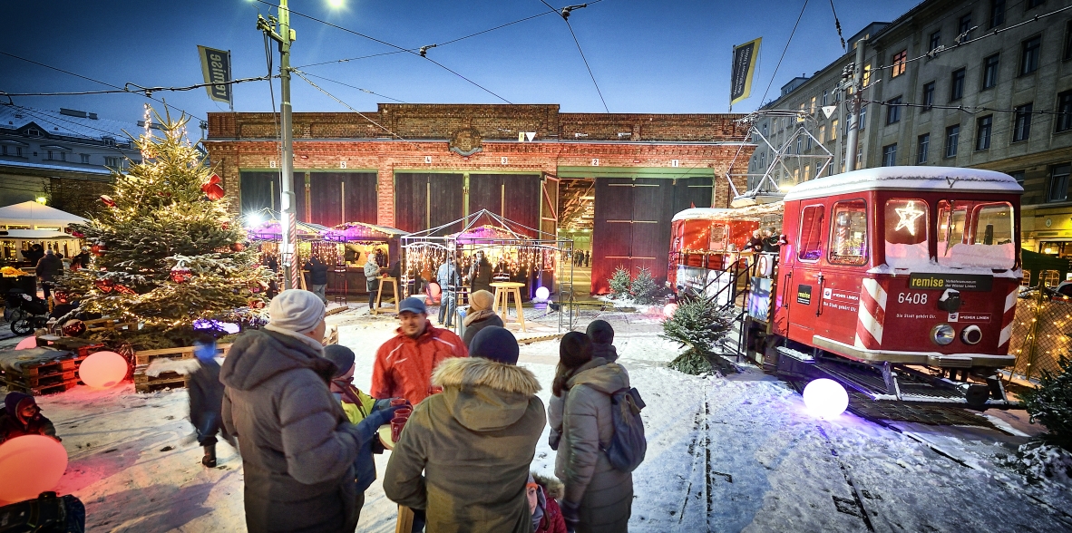 Adventmartkt 2018 im Verkehrsmuseum Remise.