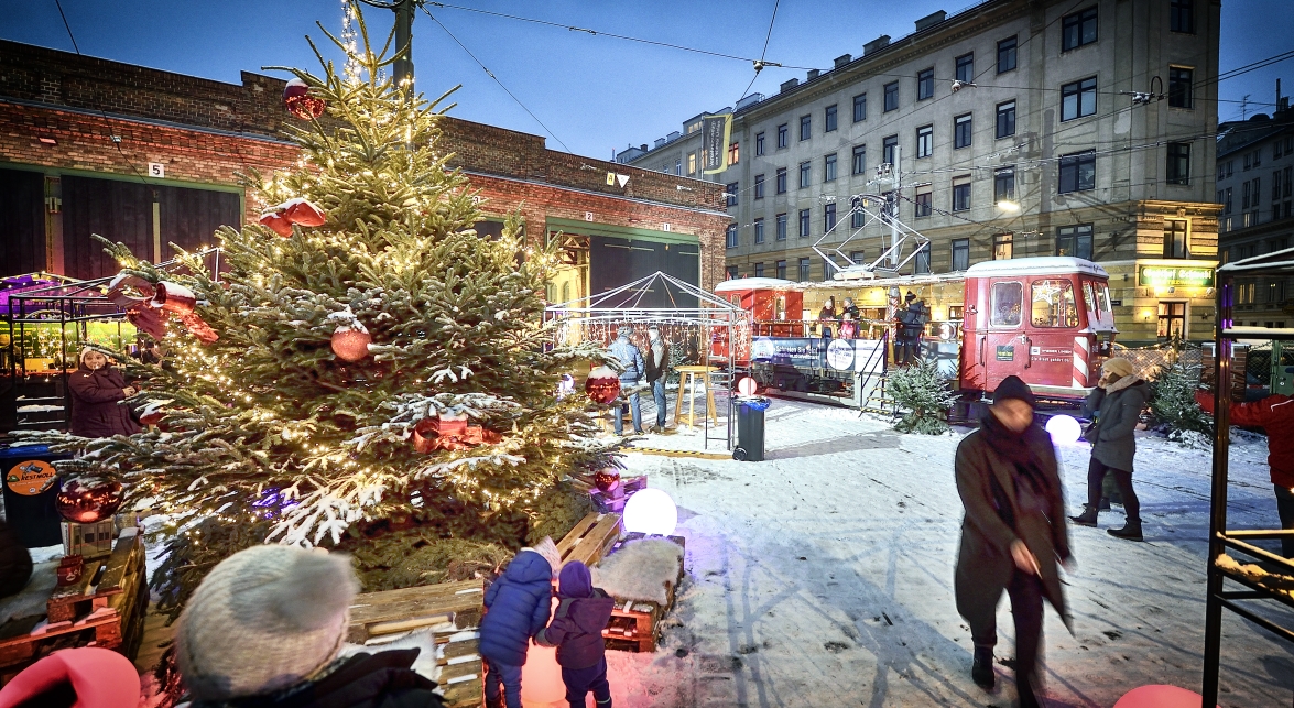 Adventmartkt 2018 im Verkehrsmuseum Remise.