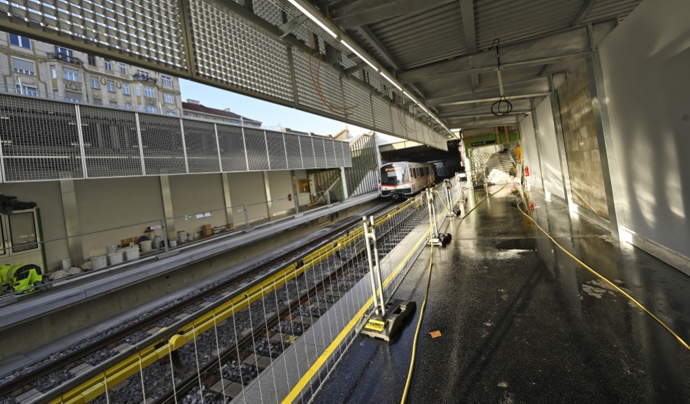 Baustelle der Linien U4 bei der Station Pilgramgasse.