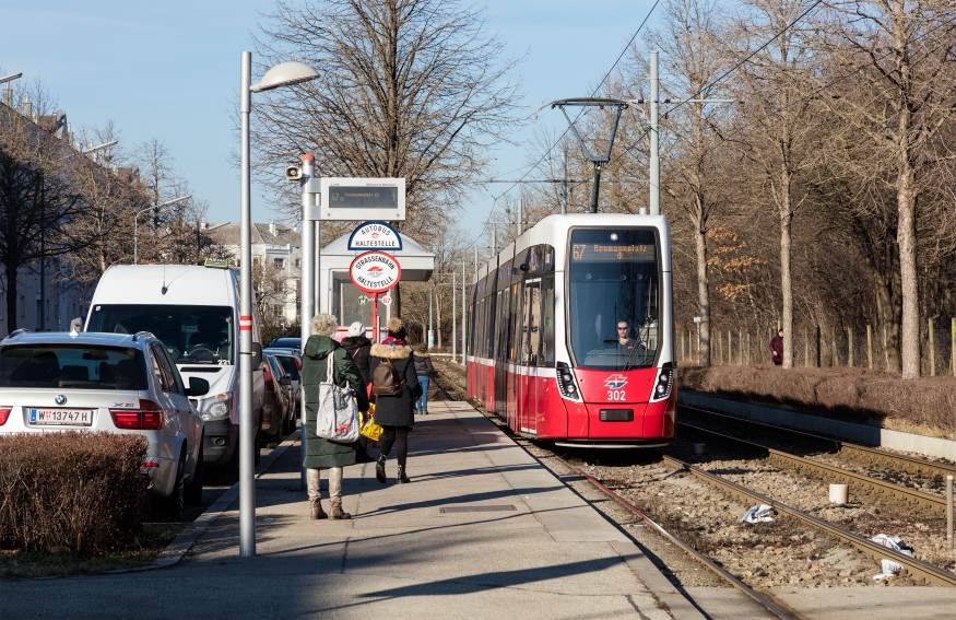 Flexity Linie 67 Station Otto Probststraße