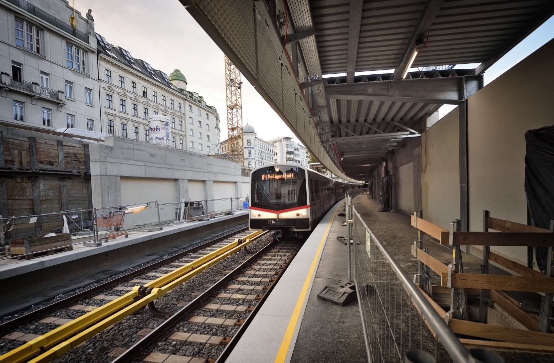 Baustelle der Linien U4 und U2 bei der Station Pilgramgasse.