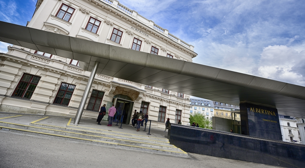 Mehrmals im Jahr wird Ihre Wiener-Linien-Jahreskarte zum Gratis-Ticket für’s Museum: Beim Wiener Linien Tag am 27. April können Sie bei freiem Eintritt und kostenlosen Führungen die Alberina zum Nulltarif entdecken.