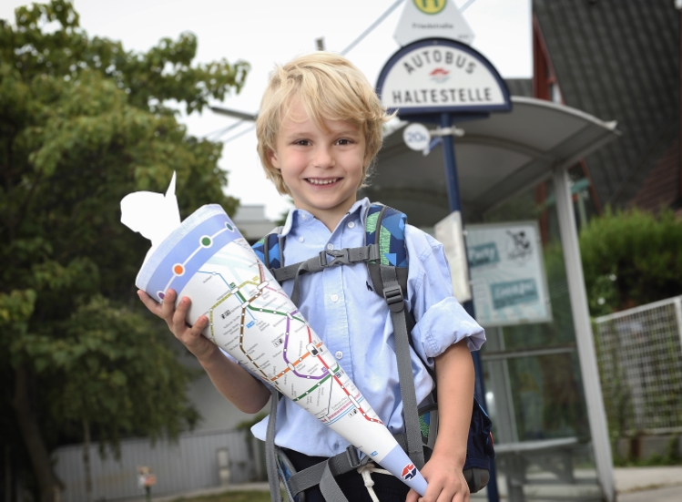 Zum Schulbeginn ist die Schultüte der Wiener Linien das Richtige für Taferlklassler!