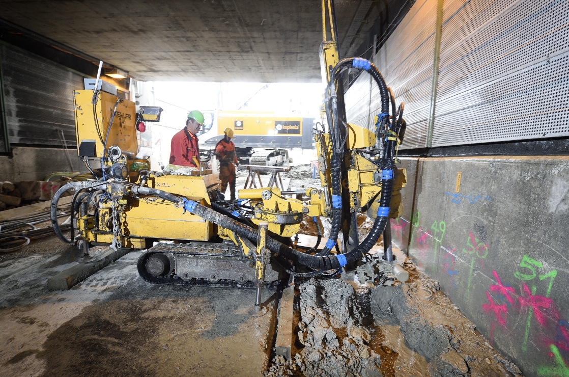 Baustelle der U2 am Matzleinsdorfer Platz, die geplante veränderte Verkehrsführung macht umfangreiche Arbeiten notwendig.