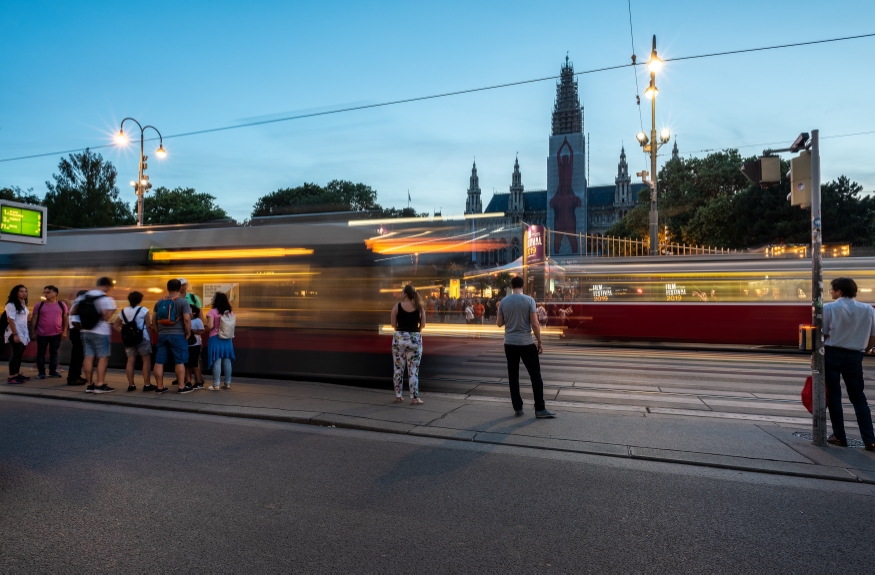 Lightstream vor Rathaus