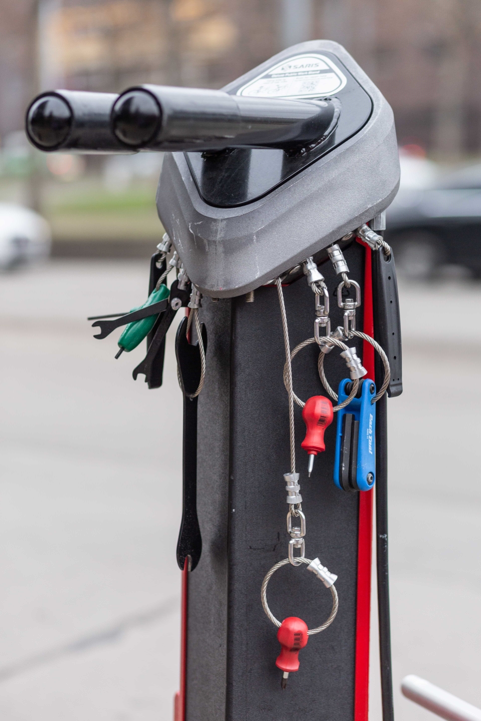 Am Standort Westbahnhof werden Öffis, Citybikes, E-Scooter, Radabstellboxen und das OEBB-Carsharing angeboten.