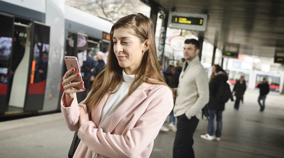Mit WienMobil, der Mobilitäts-App der Wiener Linien, haben unsere Fahrgäste die ganze Stadt im Griff