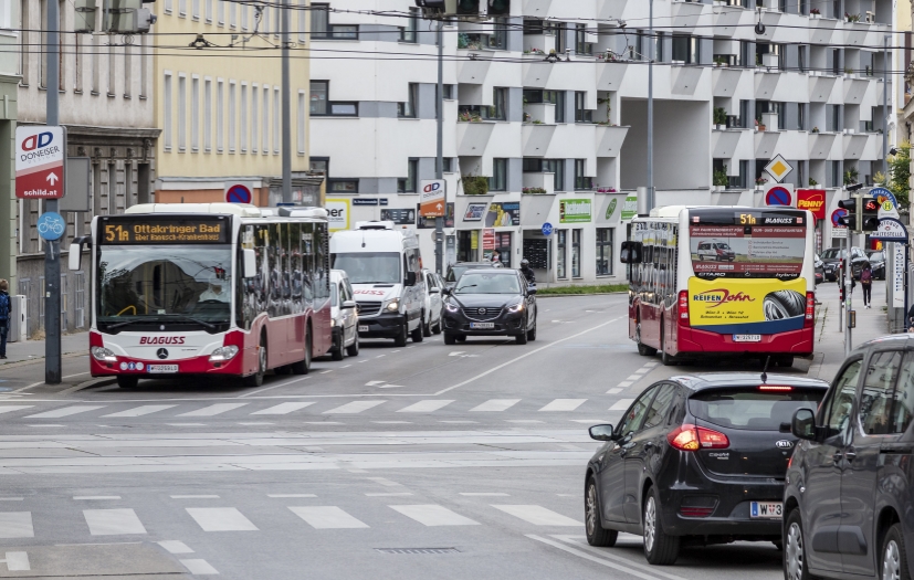 Bus Linie 51A Richtung Ottakringer Bad