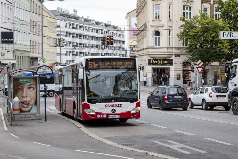 Bus Linie 51A Richtung Ottakringer Bad