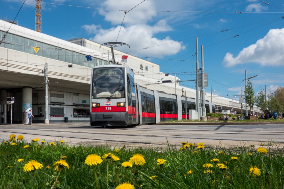 Ulf Linie 25 U1 Station Kagran Fahrtrichtung Aspern