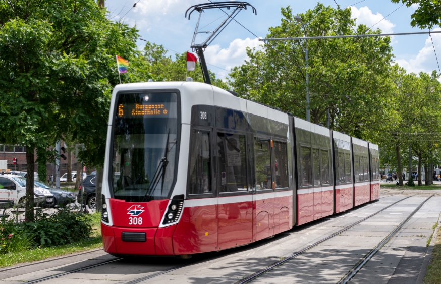 Linie 6 Fahrtrichtung Burggasse-Stadthalle