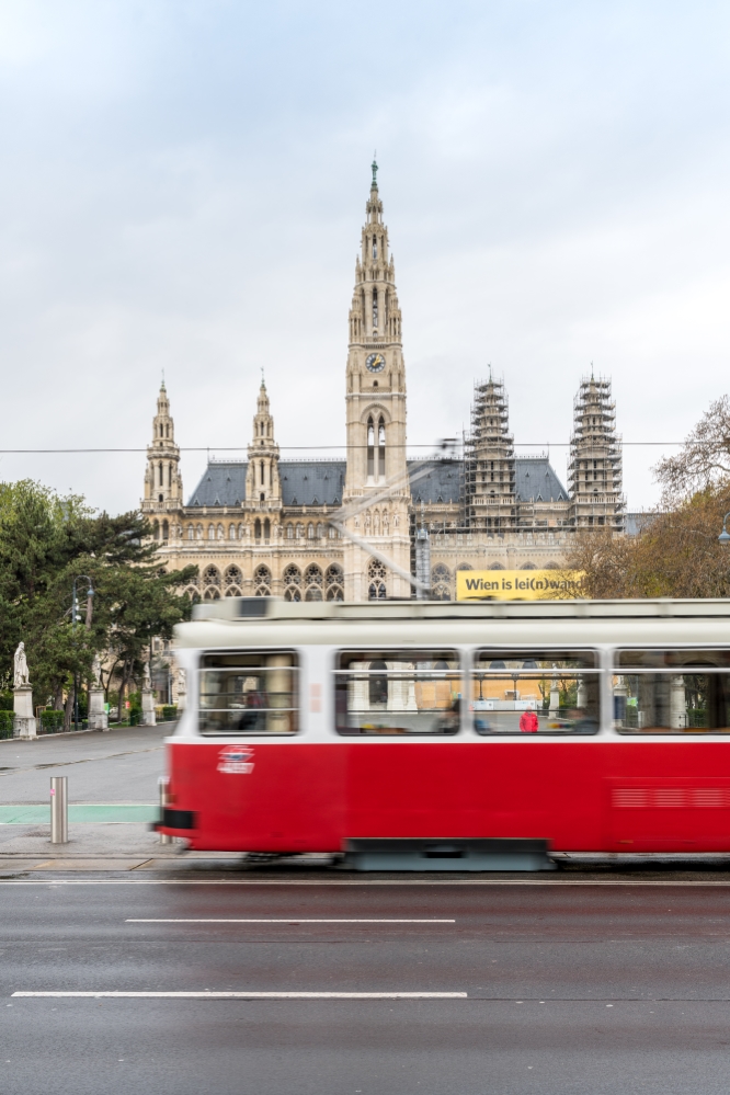 Linie 1 Type E2-c5 Rathausplatz-Burgtheater